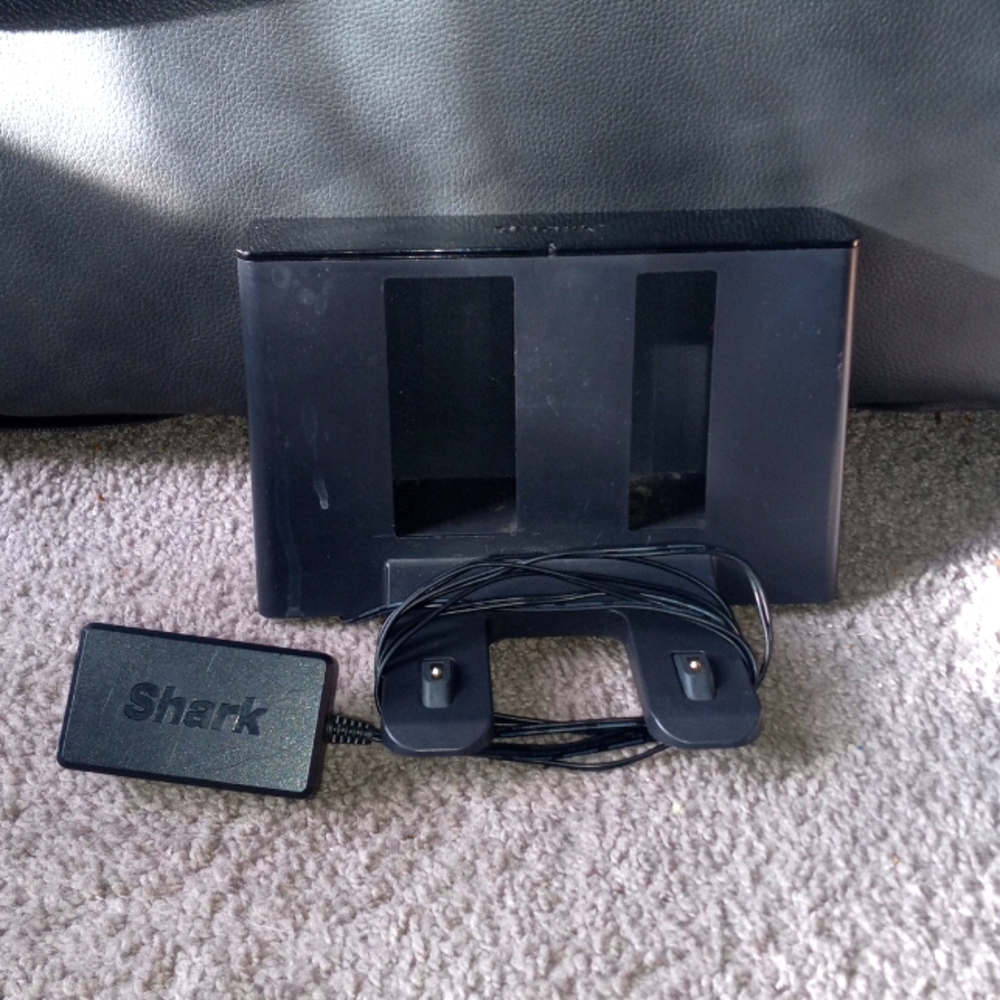 Shark AI Robot Vacuum Charging Dock Base - Picture 1 of 7